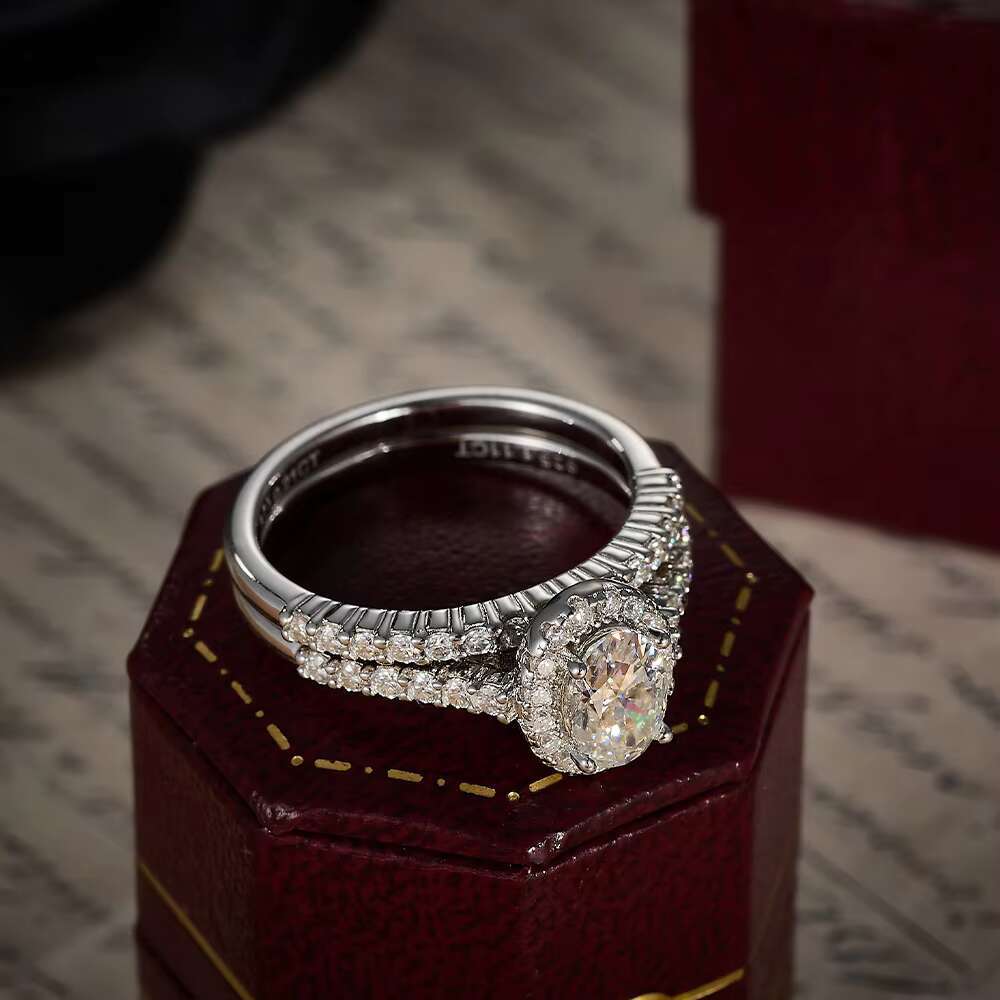 Customized 925 Silver Moissanite Diamond Engagement Ring for Womens Wedding Jewelry