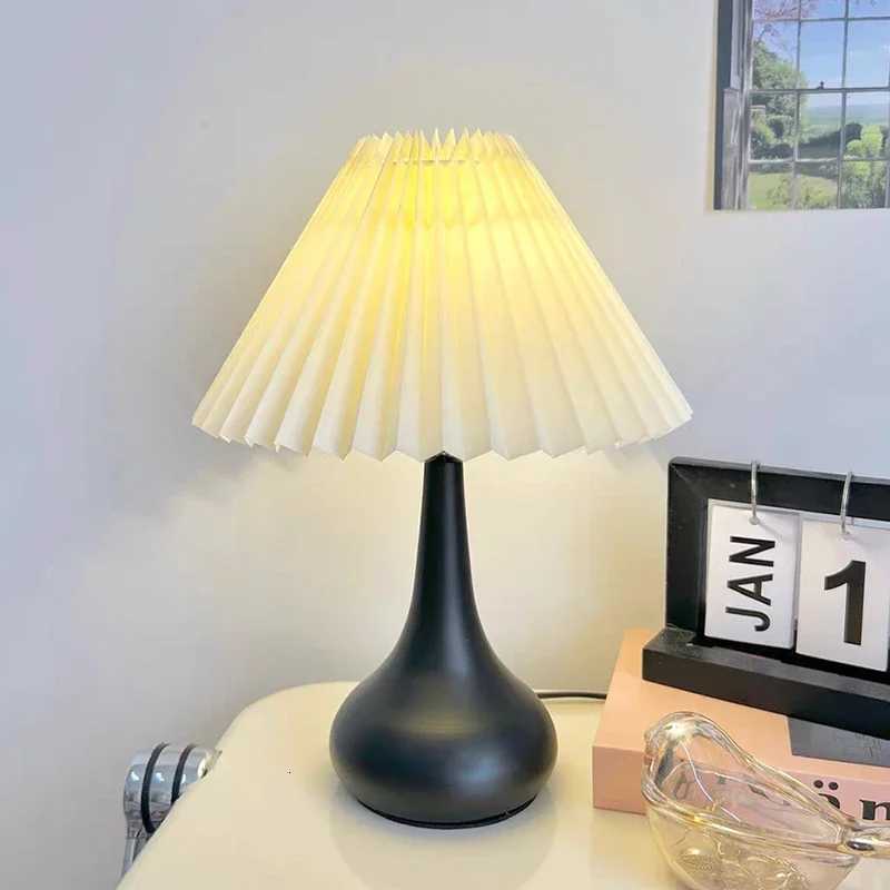 Nordic LED Table Lamps Interior Lighting Fixture Bedroom Bedside Night Lamps Living Room Bar Desktop Decoration Desk LampM251125