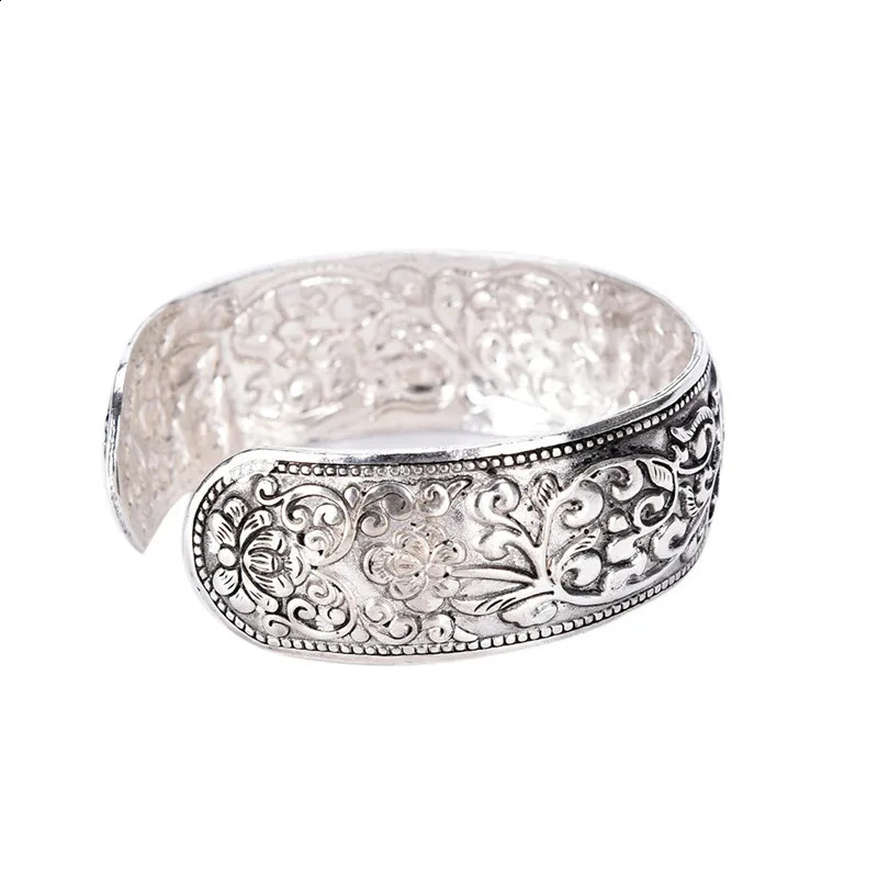 Xizang Silver Totem Bracelet Carved Lucky Flower Cuff 250415
