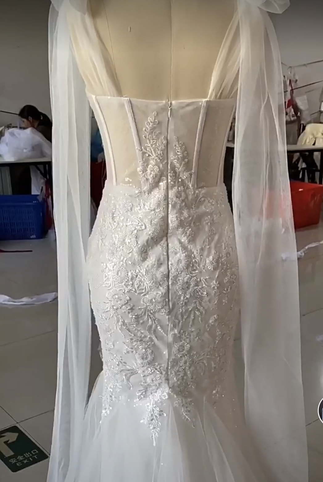 Straps Mermaid Boho Wedding Dresses With Detachable Train Beaded Lace Appliques Long Ivory Beach Bridal Gown Sleeveless Tulle Vestido De Novia