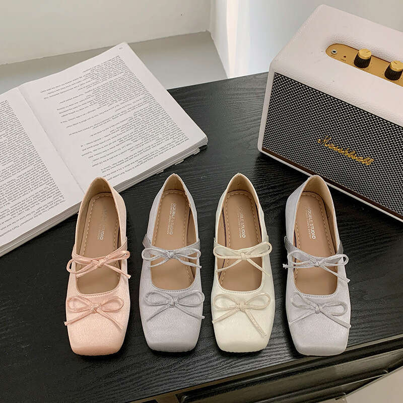 Spring 2025 Four Seasons Bean Versatile Mary Jane Comfortable Scoop Trendy Square Head with Increased Height Single Shoes Women's Soft Bottom