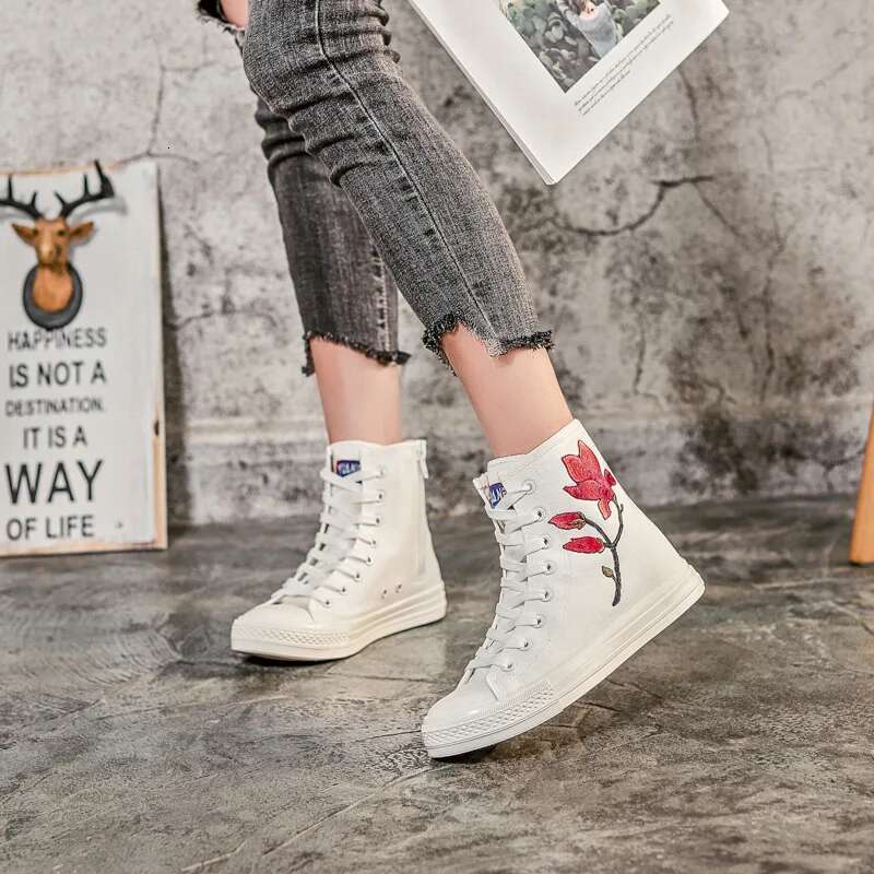 Spring new embroidered lace-up side zipper high-top couple canvas casual flat inner heightening large size women's shoes