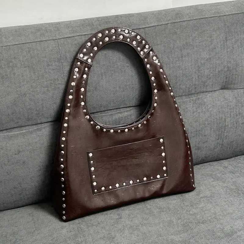 Rivet decoration design retro shoulder bag large pocket American punk handbag PU retro lingerie bag high-capacity womens handbag W250421