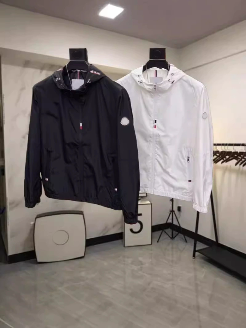 Breathable Mens Ultra-Thin Summer Sun Protection Jacket - Windproof Casual Sports Wear