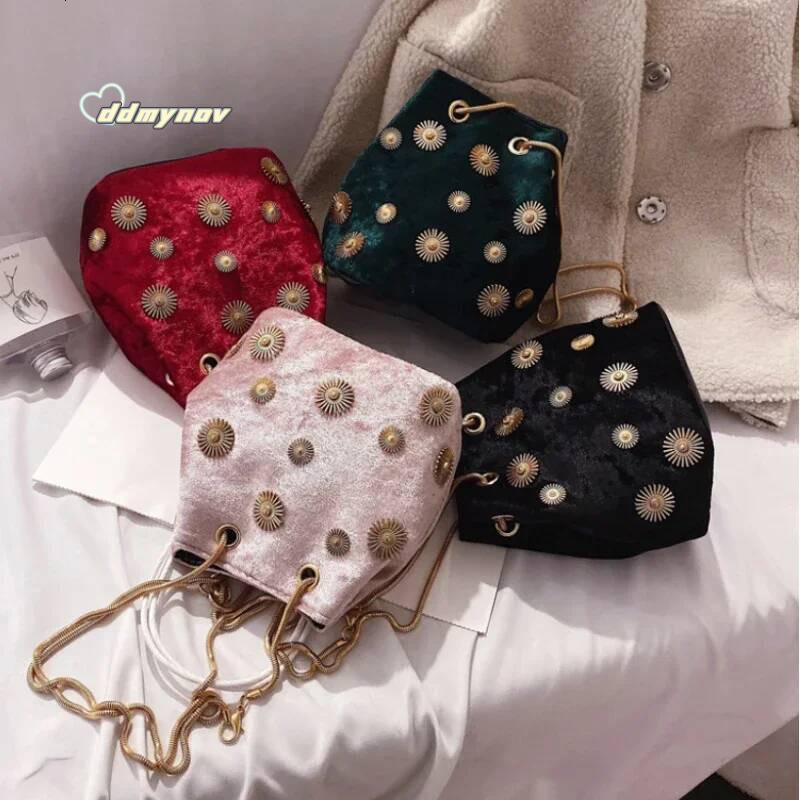 New Women's Bags Bucket Elegant Veet Handbag Tote Crossbody Bag with Golden Chain Shoulder Strap ddmynov