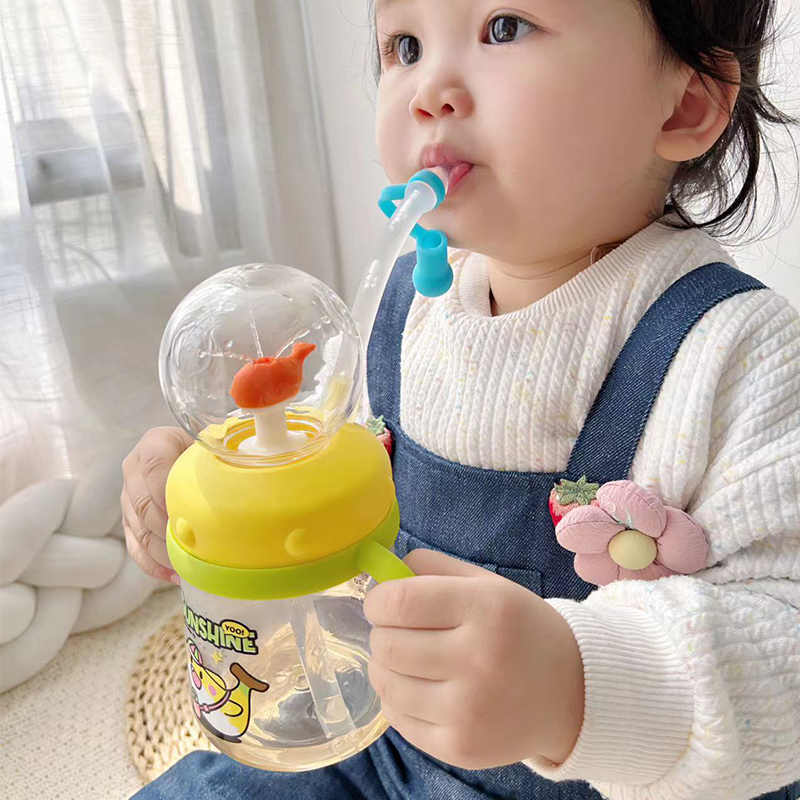 Water fountain Cup / Kids' Sippy Cup with Straw/Whale Straw cup/baby drinking cup