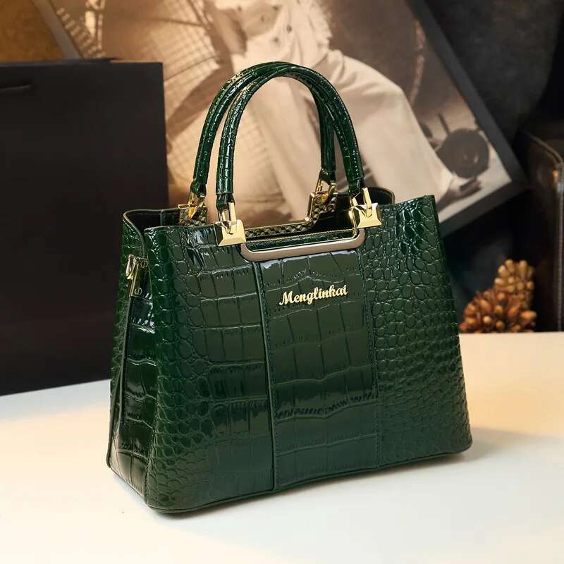 Spring patent leather flower crocodile pattern metal handbag banquet dress large-capacity one-shoulder cross-body women's bag