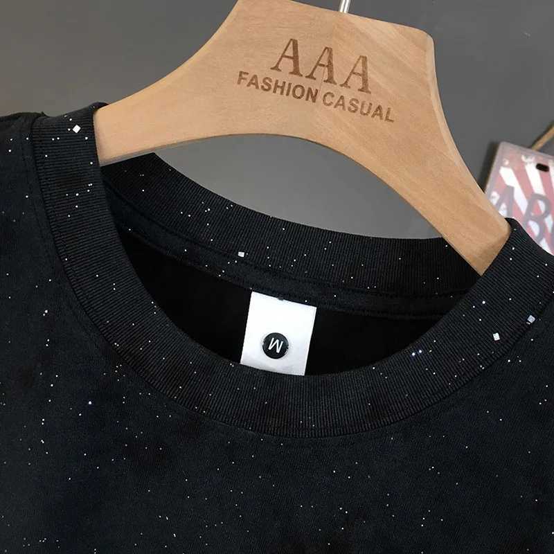 Retro luxury short sleeved T-shirt mens fashion brand personalized design 2025 new round neck half sleeved trendy clothing W250425