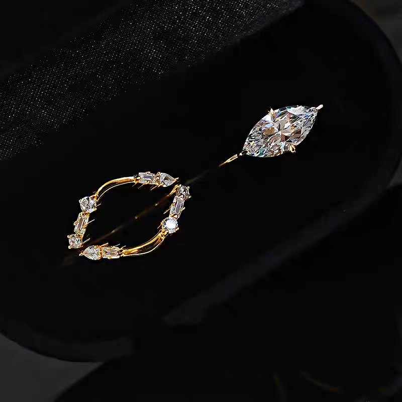 2025 Ins Top Sell 3Pcs Couple Ring Set Luxury Jewelry 100% Real 925 Sterling Silver Gold Marquise Cut White Moissanite Diamond Party Eternity Women We