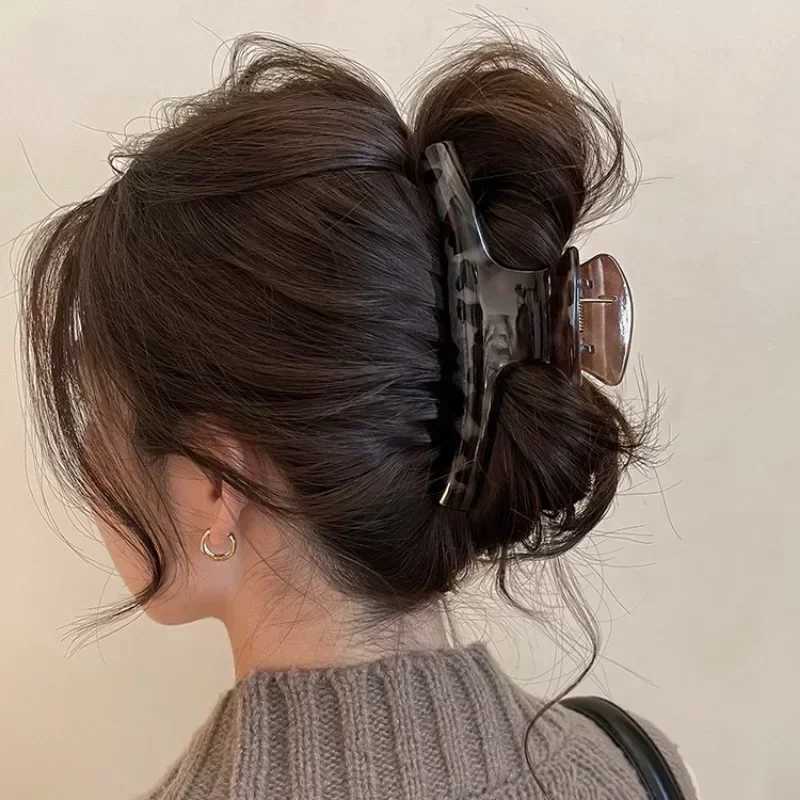 2024 New Fashion Acrylic Curved Hairclip Headpiece Leopard Pattern Large Hairclip Shark Clip Female HairclipT250425