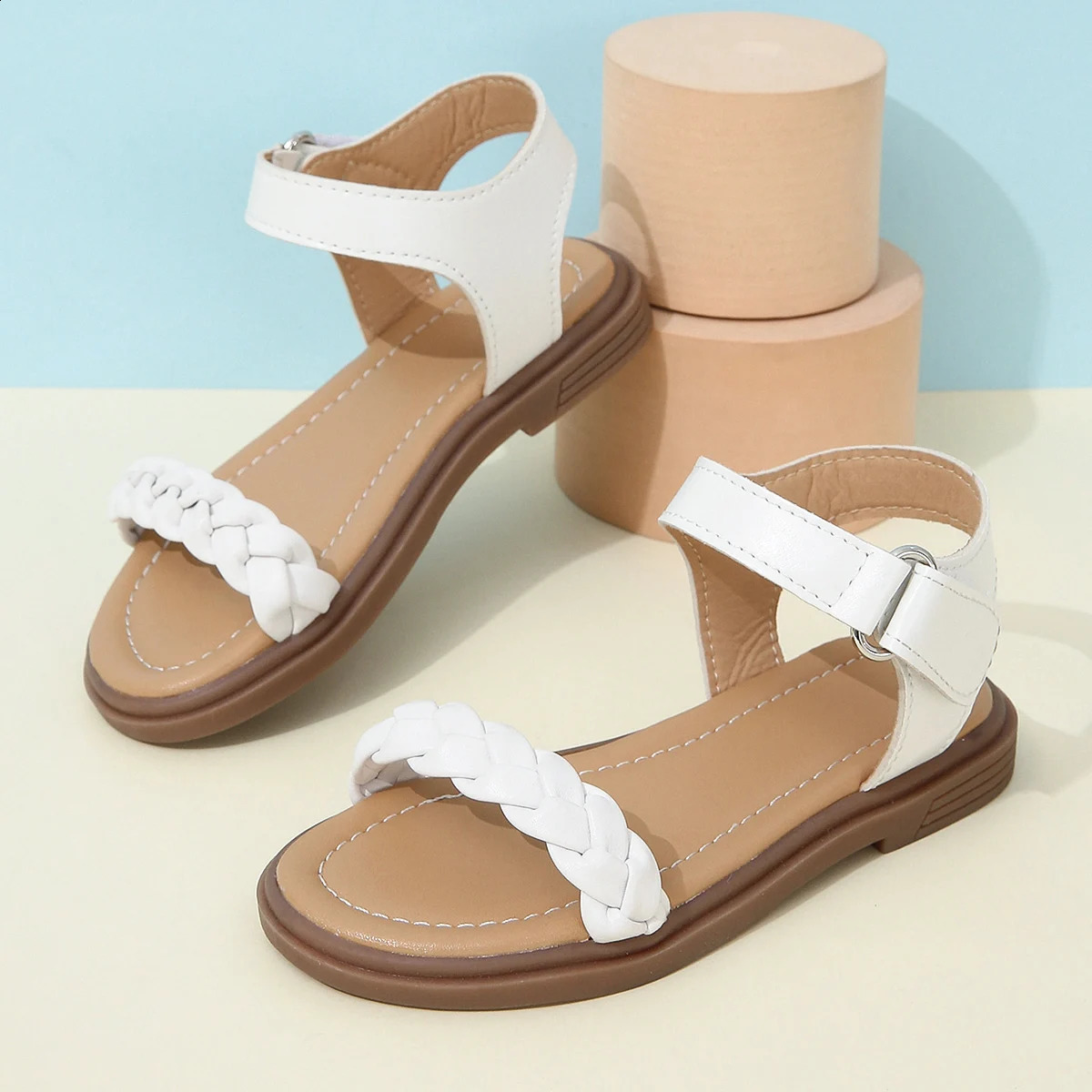 Girls Sandals Summer Medium sized Childrens Princess Soft soled Shoes 250424