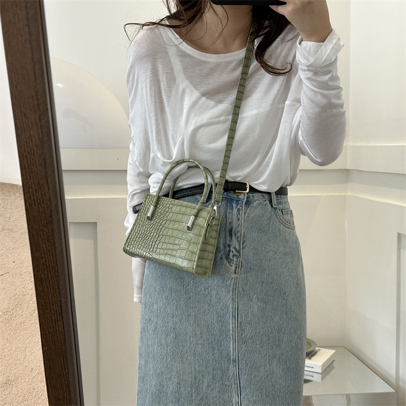 2025 New Designer Bag Free Delivery Shoes By Minimalist For Women's 2023 Summer Trend Shoulder Casual Crossbody Fashion Small Square Bag