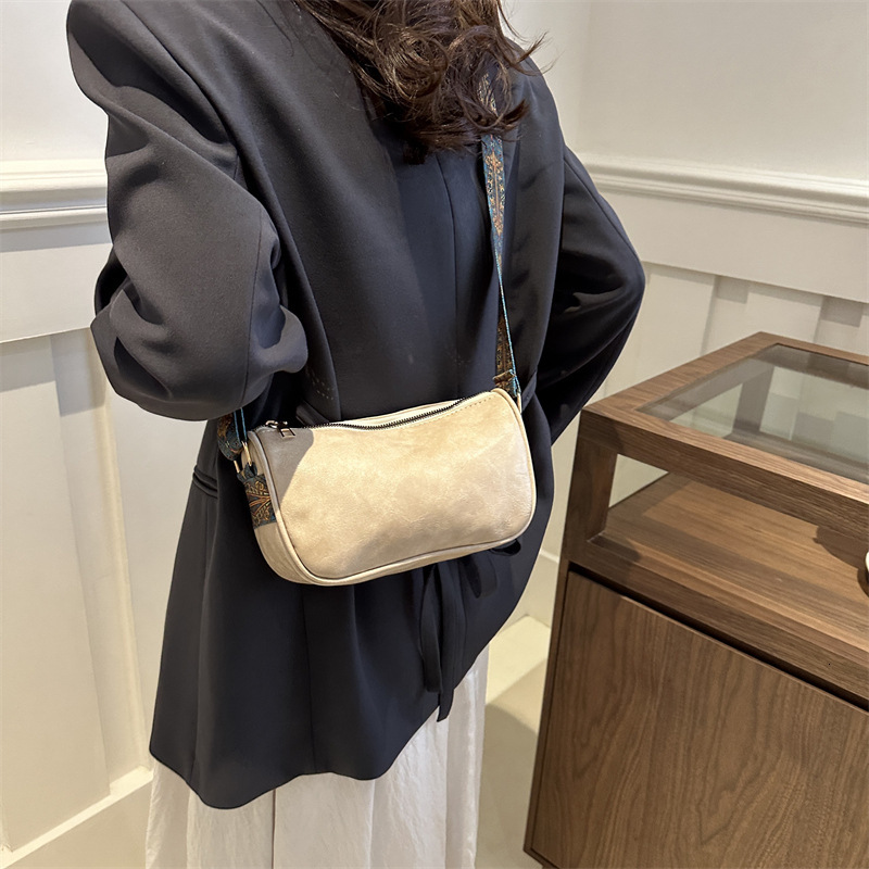 New Free Delivery Designer Shoes By 2025 Trendy New Fashion Versatile Casual Western-Style Wide Strap Single Shoulder Women's Crossbody Bag