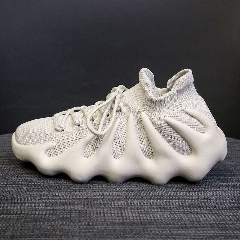 2024 New Flying Octopus Leisure Sports Korean Edition Trendy Couple Breathable Volcano Socks Men's and Women's Shoes