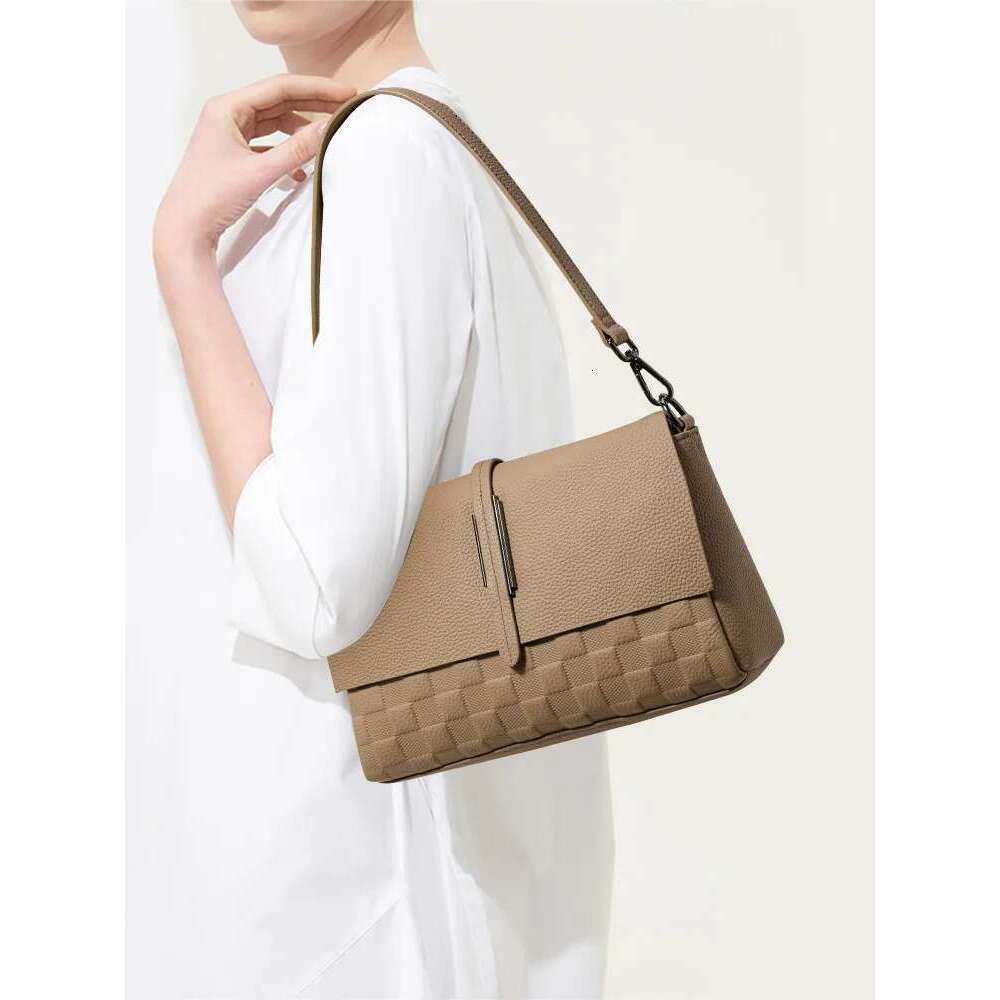 2025 New Fashion Leather Women's Bag - Premium Handbag for Daily Use Shoulder Sling and Crossbody Style