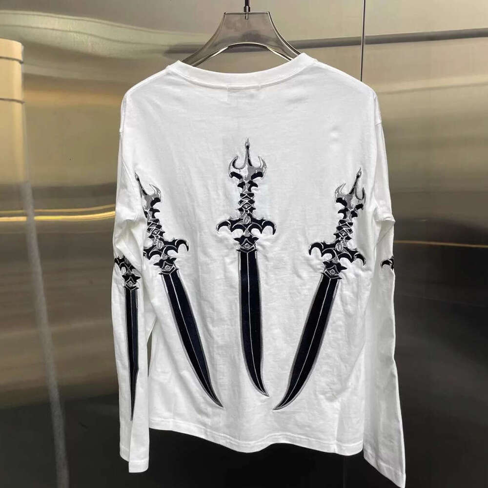 Ten thousand needle embroidery THUG CLUB and sword print long sleeved T-shirt trendy brand versatile casual loose base shirt for men