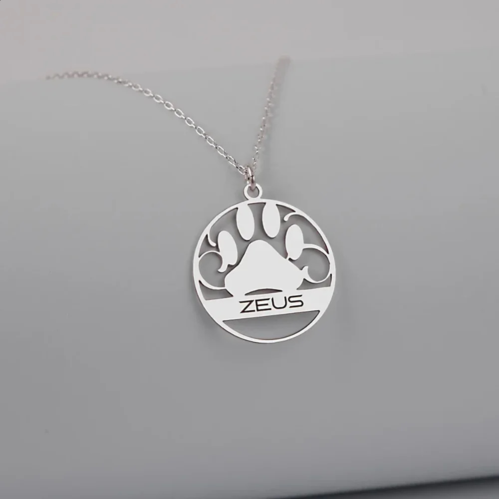 Customized name necklace animal footprint circular pendant stainless steel customized jewelry gift free delivery necklace for women 250422