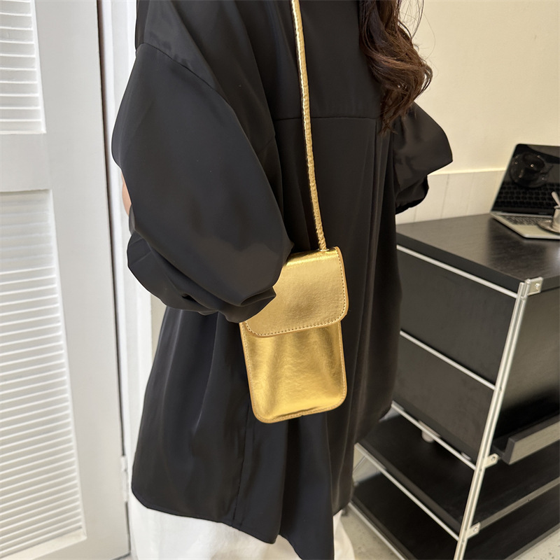 2025 New Designer Bag Free Delivery Shoes By This Year's Popular Women's Small Square Casual Shoulder Bag, 2023 Summer Fashion Trend Crossbo