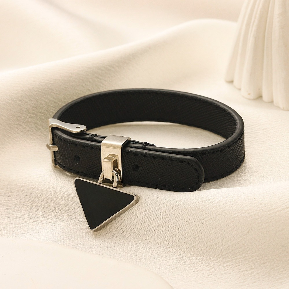 Luxury Men Leather Bracelet Bangle Black With Womens Birthday Gifts Bangle Hand Jewelry Christmas Fashion Style Gift Bracelet