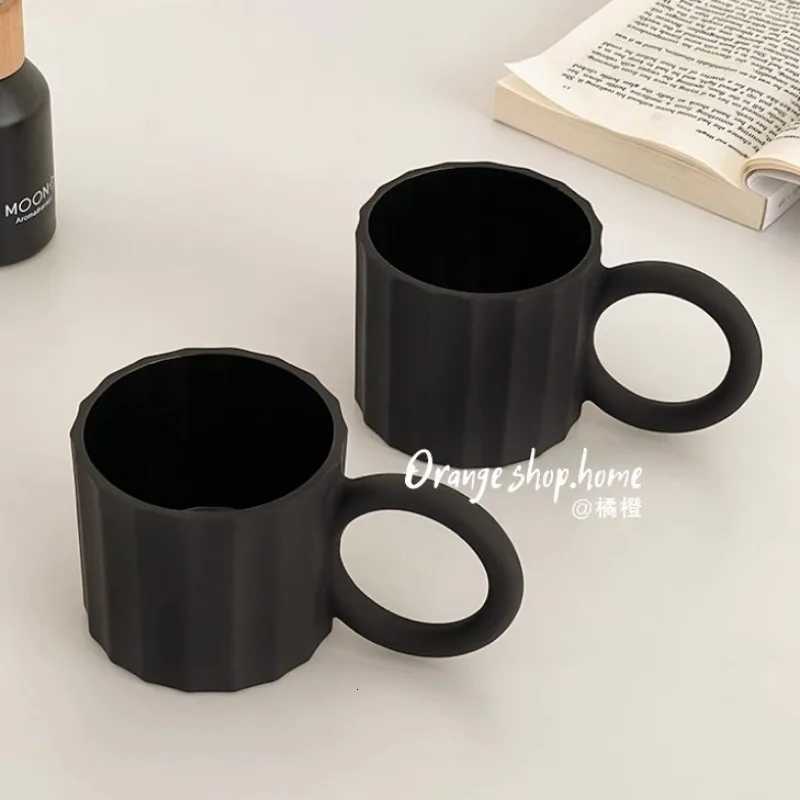 European Style Black Frosted Glass Coffee Cup with Wood Tray Cafe Restaurant Frosted Black Glass Mugs Decal Couple Cups Drinking Y251125