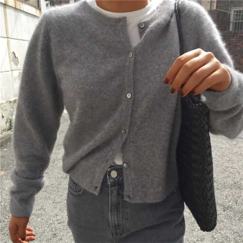 2025 New Loose Womens round Neck Short Knitted Cardigan Autumn Winter New Style Small Size Open Front Sweater OuterwearT251125
