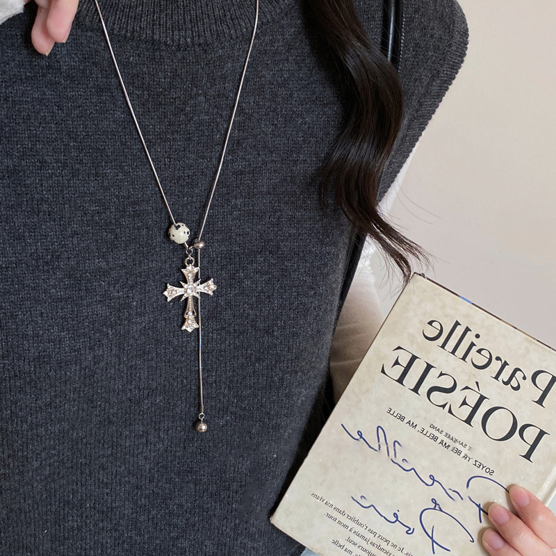 Inlaid Diamond Head Cross Pendant Necklace Sweet Cool Style Light Luxury High-end Sweater Chain Design Sense Niche Jewelry for Women - view 8