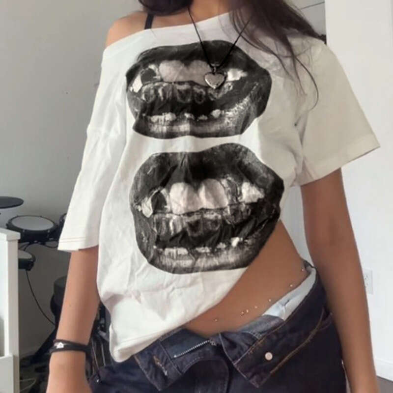 Spring/Summer New Hip Hop Mouth Printed Slant Neck Loose T-shirt Street Sexy Off Shoulder Casual Short Sleeve