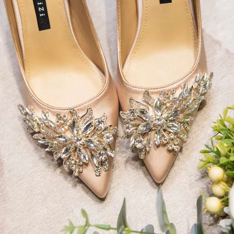 Spring new pointed shallow and silk crystal wedding shoes thin high-heeled banquet dress large small size women's shoe