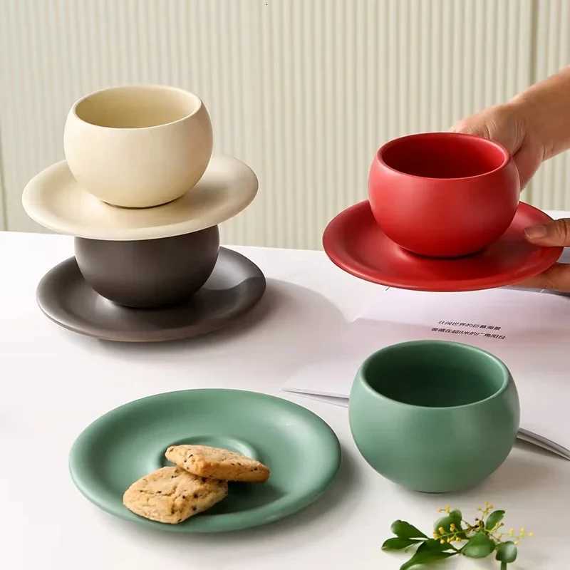 Vintage Egg-shaped Ceramic Coffee Cup And Saucer Set for Home Use - Light Luxury Simple Latte Art Embossed Cappuccino Y251125