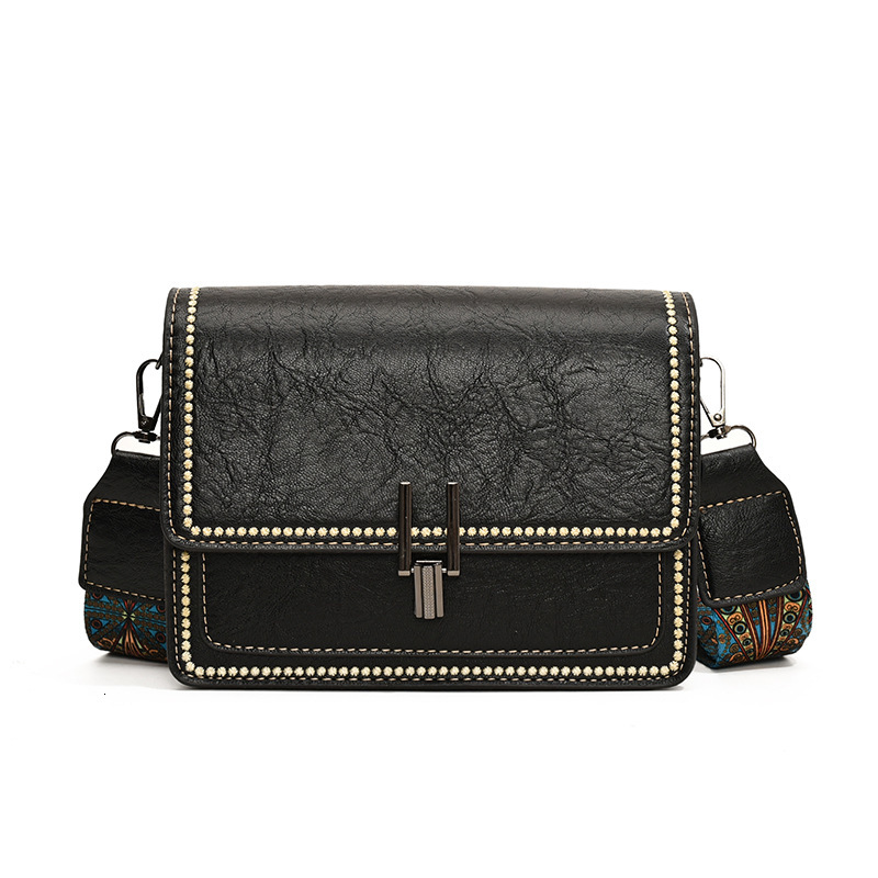 New Free Delivery Designer Shoes By 2025 Autumn Shoulder Crossbody Popular This Year, Niche Design Women's 2024 New Small Square Bag