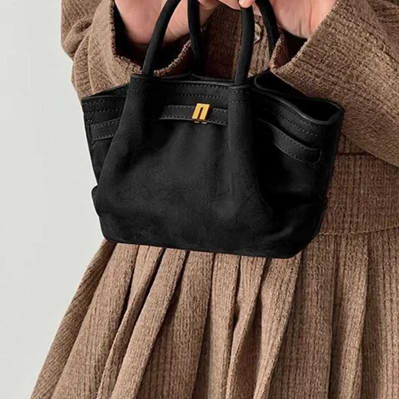 Y3NE Womens 2024 Leather Shoulder Bag Mini Garbage Design Fashion Handbag Leisure Work Bag Wallet Horizontal Bag W250425