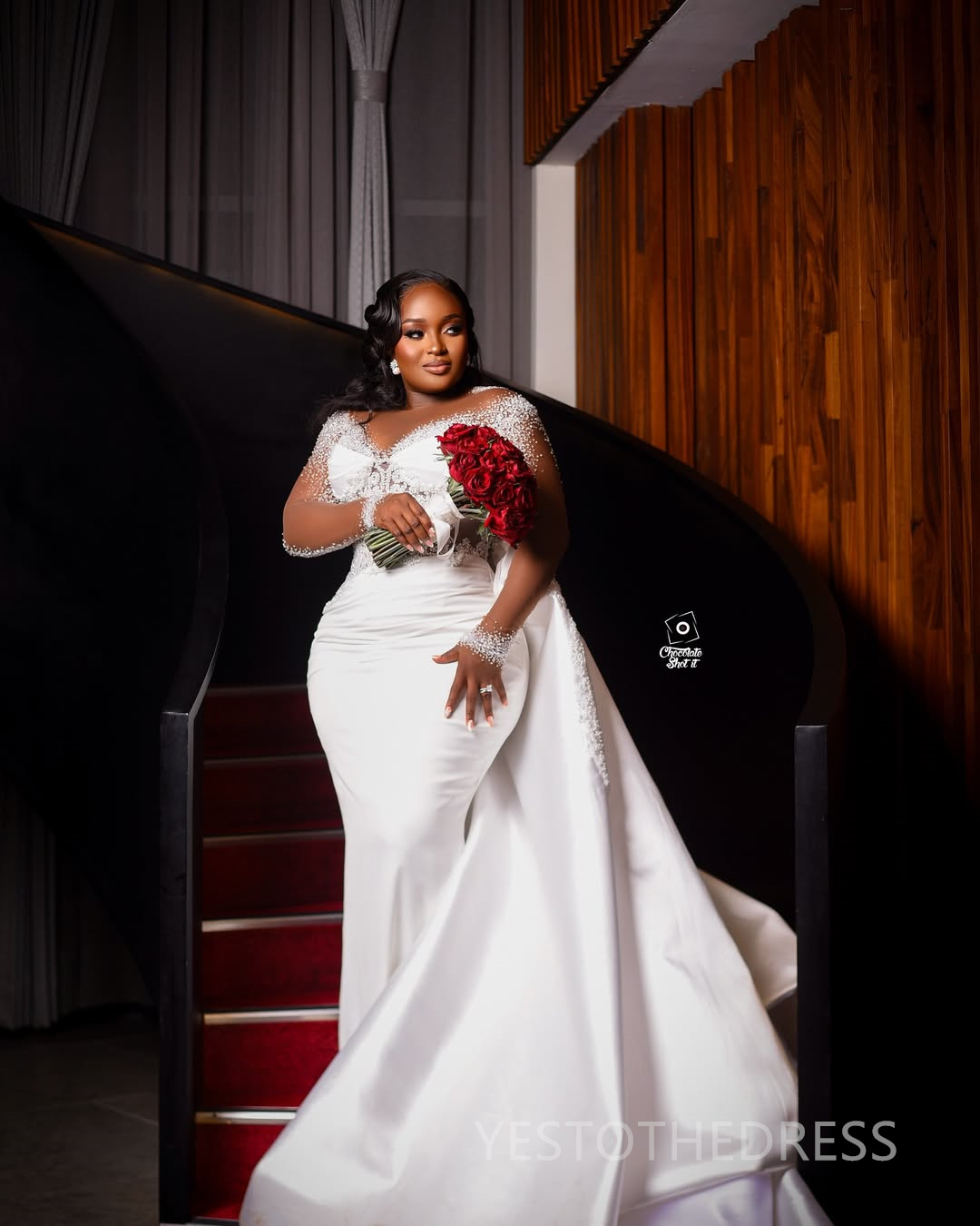 2024 Plus Size African Mermaid Wedding Dress Bridal Gowns For Bride Illusion Detachable Train Sheer Neck Beaded Lace Rhinestones Wedding Gowns For Bla