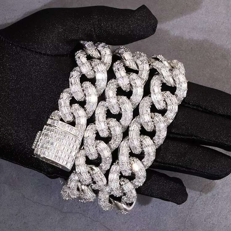 Luxury Jewelry 21mm Wide Sterling Silver D Color VVS Clarity Emerald Cut Moissanite Baguette Diamond Cuban Link Chain