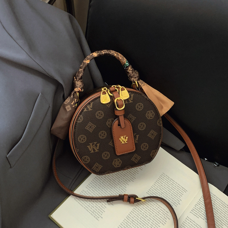 Designer Bag Cross-border High-end Retro Casual Versatile Women's Bag 2025 New Fashion Light Luxury Women's Shoulder Bag Crossbody Bag Free 