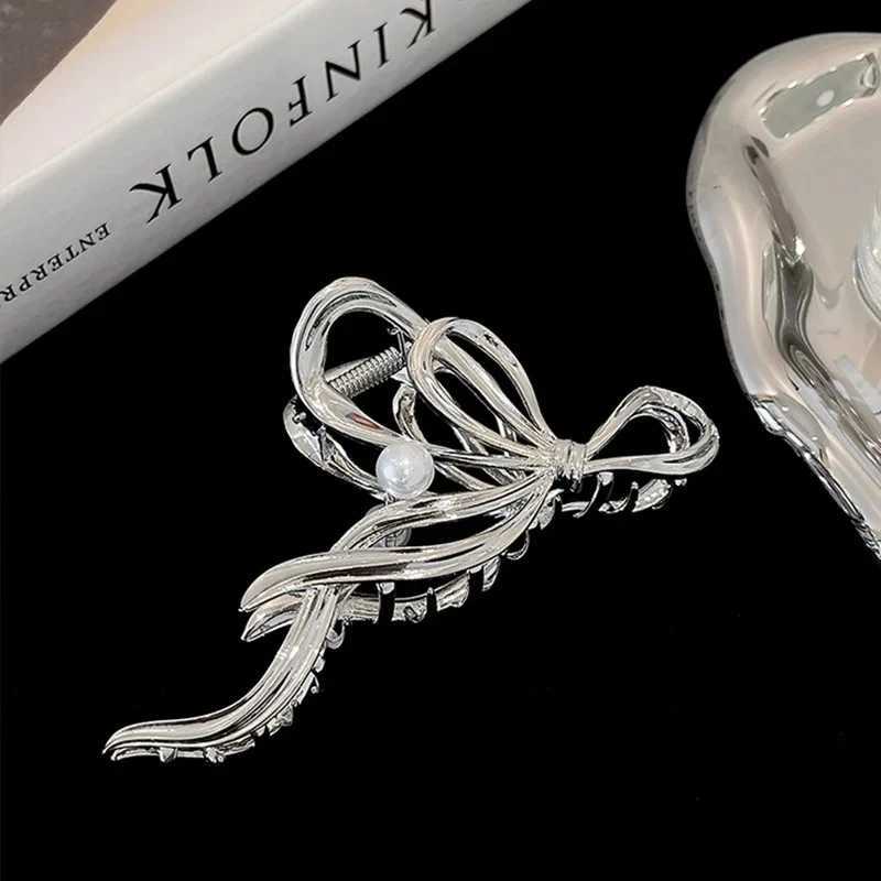 New womens elegant gold and silver hollow geometric metal hair clip retro hair clip with clip fashionable girl hair accessoryT250425