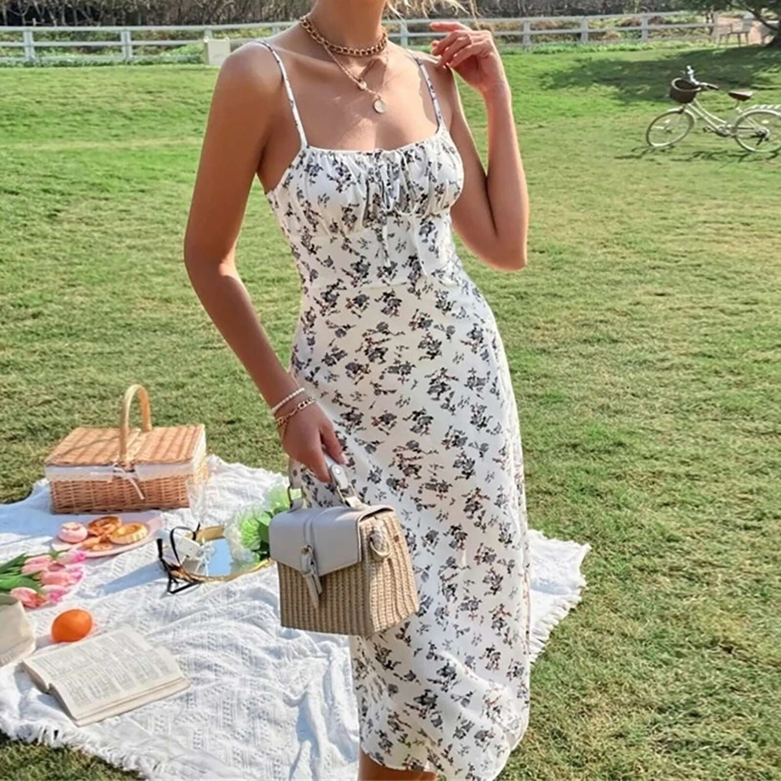 Dongdumaoyi Summer Spaghetti Strap Floral Print Dress Women Sleeveless Boho Slit Bandage Sling Outfits Party Sundress Vestidos