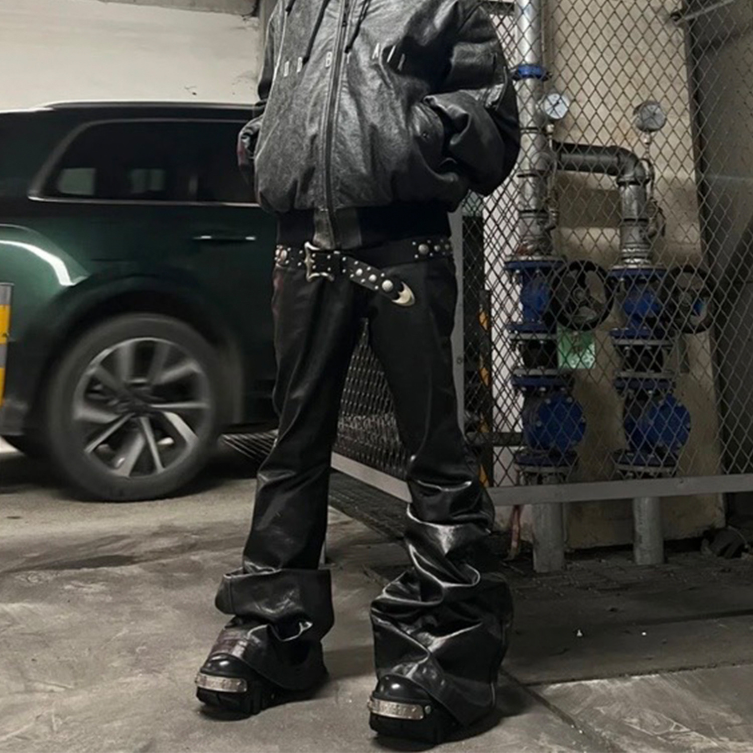 MIJKO Mens and Womens High Street Long Pants Unisex Wide-Leg Trendy Black Coated Glossy Patent Leather Flared Jeans 250901