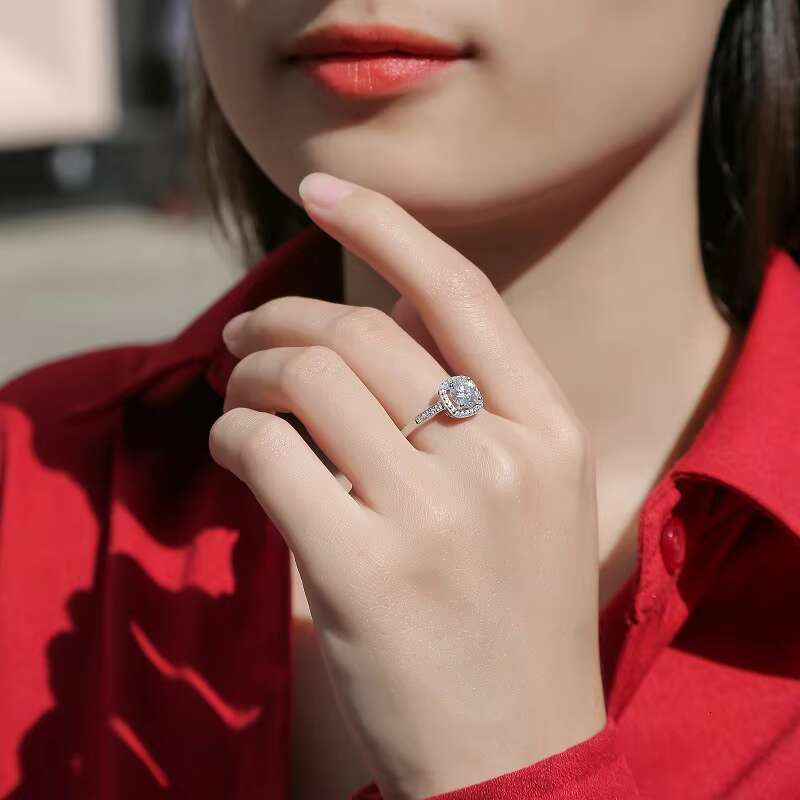 S925 Silver Adjustable Moissanite Ring New Fashionable Square Inlaid Finger Ring With Stylish New Gift Packaging
