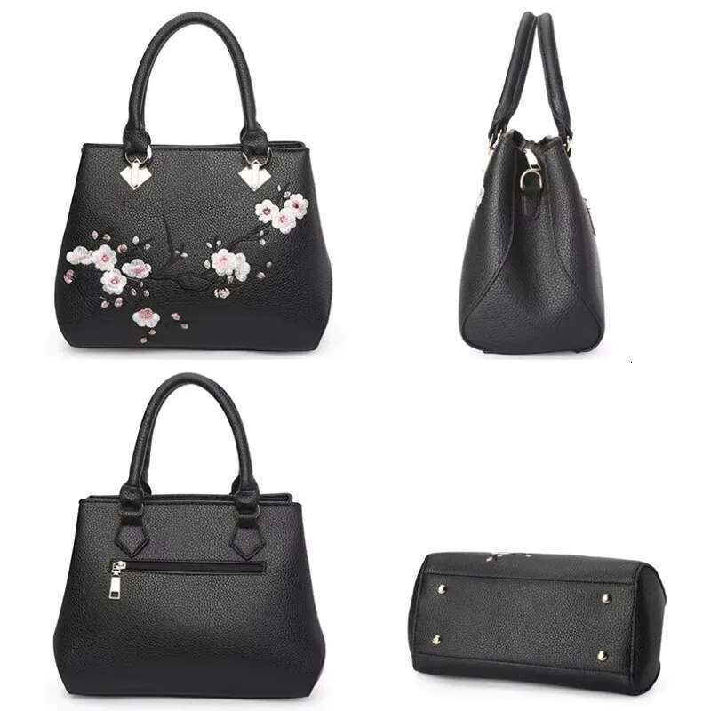 TIZZYDE Flowers Embroidery Women Messenger Bag Cherry Blossoms Fashion Simple Popular Handbags Lady Female Brand Designer Zhp26