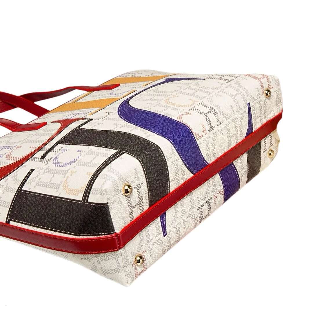 CH '24-'25 Euro-Chic Oversized Tote: Spacious Commuter-Ready Summer Shoulder Bag For Women