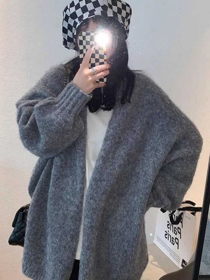 Korean Gentle Knitted Cardigan Women Vintage Loose Casual Lazy Wind Solid Sweater Female Soft Long Sleeve Autumn Winter OutwearT251125