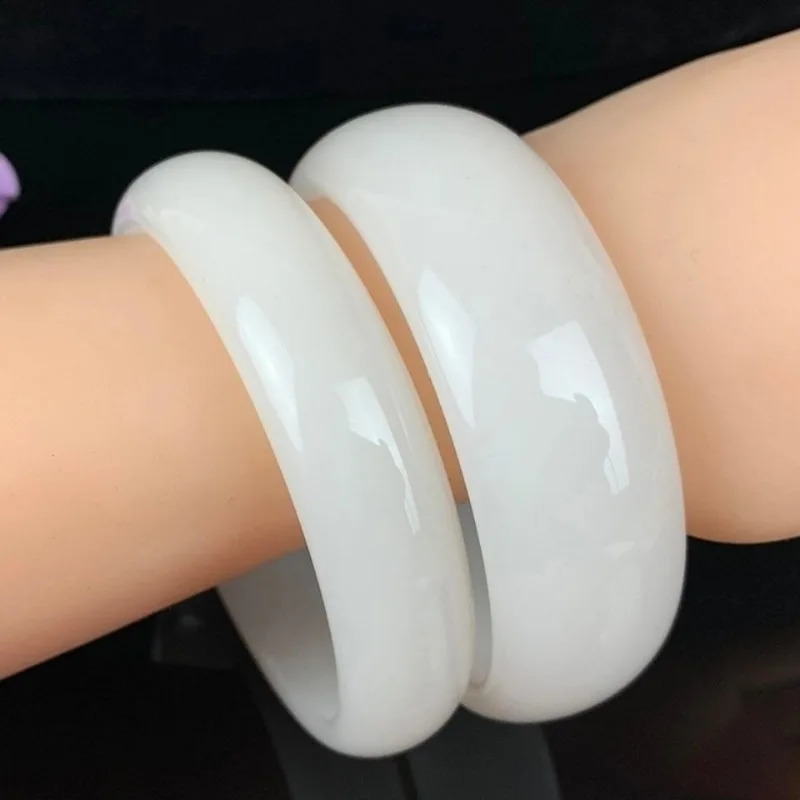 Sheep Fat Grade White Jade Bracelet with Widened Female Jade Bracelet 250424