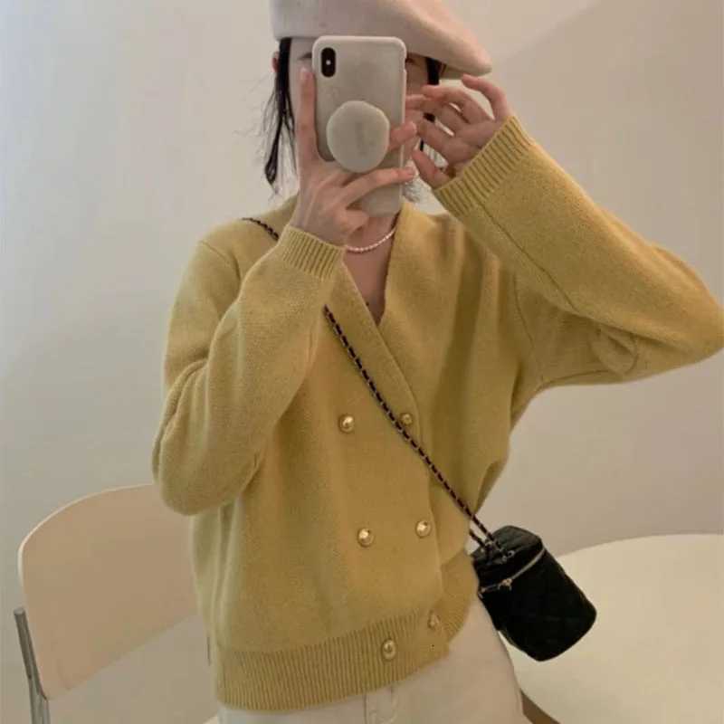 Womens Design Double-Breasted Cardigans Autumn Winter Loose Simple Sweater Outwear Woman Casual Solid Long Sleeves Knit JacketT251125