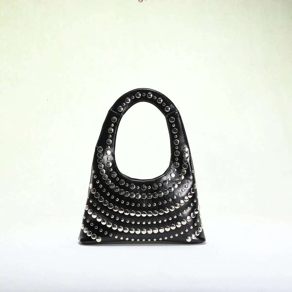 Designer Bag 2025 Vintage Rivet Women Shoulder Bags Punk Style Lady Handbags Angola Red Underarm Bag Fashion Trend Small Tote Female Purses 2025 Luxur