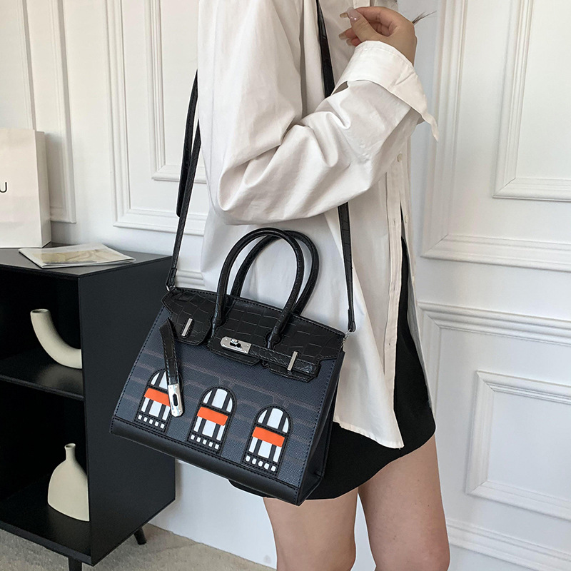 free shipping designer shoulder bags New Fashionable Versatile Crossbody Bag for woman vintage Artwork lady bag