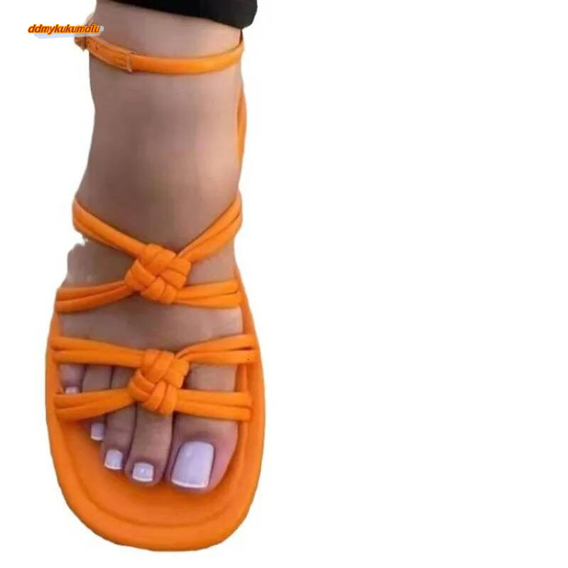2024 New Summer Round Head Button Strap Thick Sole Women's Large Size Wear Woven Beach Sandals Zapatos Mujer ddmykukumalu