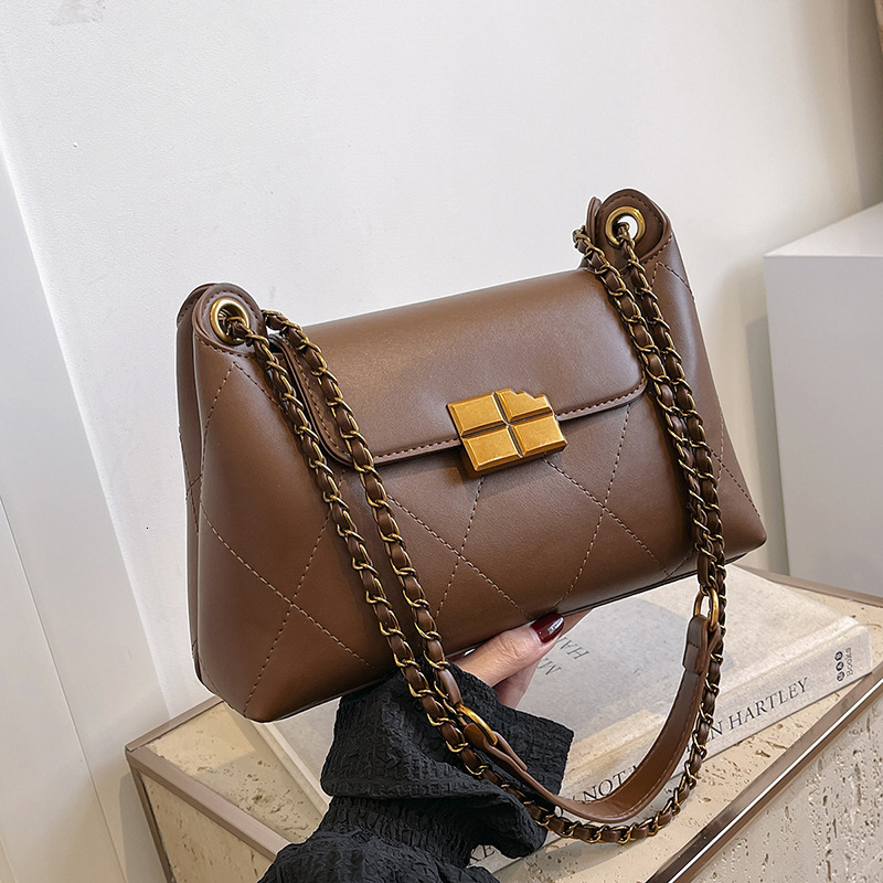 New Free Delivery Designer Shoes By 2025 Versatile, Minimalist, Light Luxury Magic Stick New Niche Design, Women's Shoulder Bag, Large Capacity A
