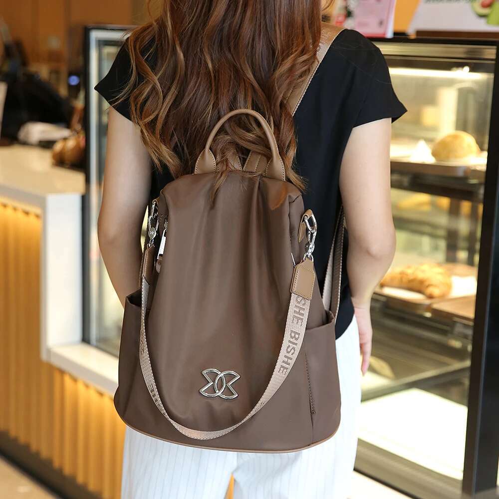 Designer bag Women 2024 New Lightweight Waterproof Large Capacity Multifunctional Casual Easiest for Match Travel Backpack School Bag