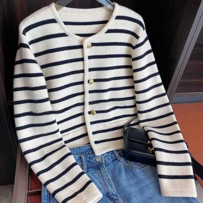 Women Spring Autumn Sweaters O-Neck Stripe Knitted Cardigan Ladies Fashion Long Sleeve Casual Short Tops Korean Style OuterwearT251125