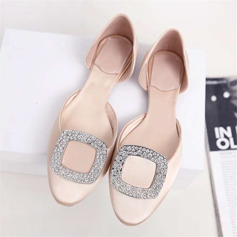 Spring and summer new round toe hollow rhinestone buckle flat silk shoes banquet daily large small size women's sandals